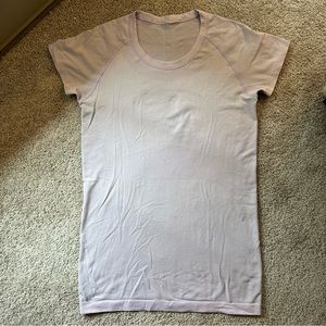 Size 8 Swiftly Tech Short Sleeve